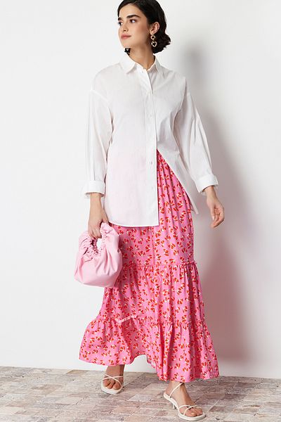 Trendyol Modest Růžová tkaná sukně s květinovým vzorem TCTSS22EE00000