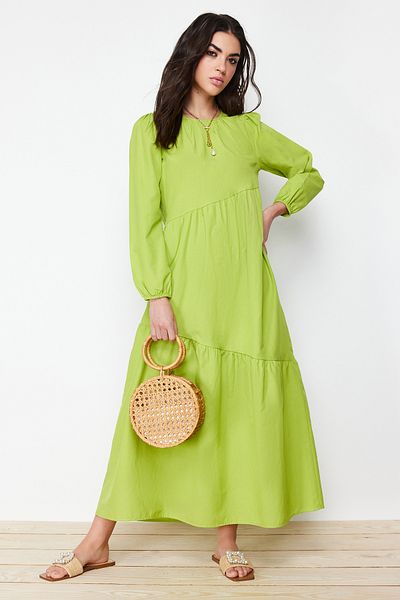 Trendyol Modest فستان منسوج من القطن ذو قصة واسعة باللون الأخضر الزيتي TCTSS21EL3470