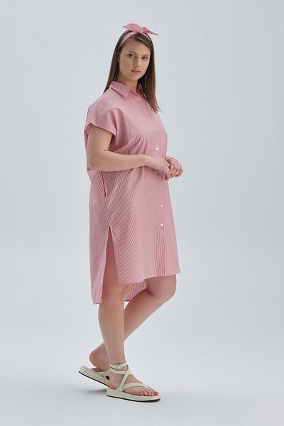 Dagi Roter Baumwoll-Pareo mit Hemdkragen