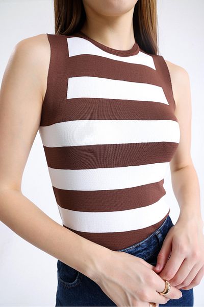Jose Clothing Γυναικεία πλεκτή μπλούζα με ριγέ μηδενικό μανίκι