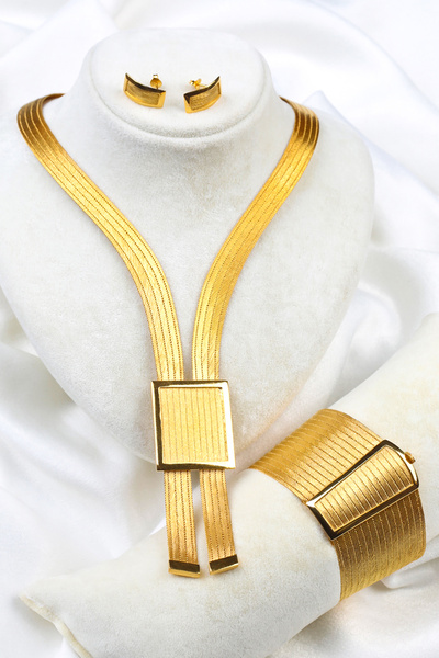 Black Sea Port Trabzon Hasırı 5 Sıra Tokalı Gerdanlık 15 Sıra Bilezik ve Küpe...