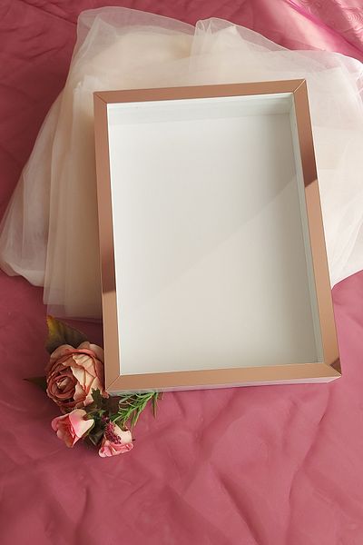 hobicehayaller Rama de memorie adâncă de 25x35 cm! Noi cutii de trandafiri la modă! Design de flori de logodnă!