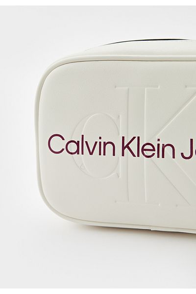 Calvin Klein Jeans Sculpted 18 Mono Women's White Messenger Bag