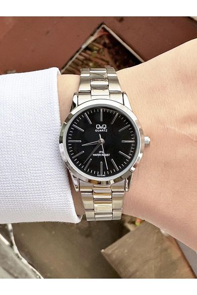 Q&Q Women's Metal Cord Wristwatch