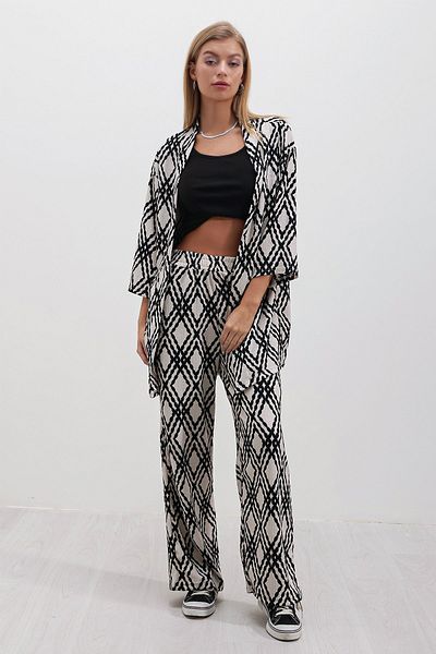 HAKKE Patterned Kimono Set