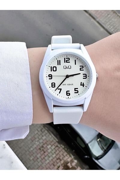Q&Q Women's Waterproof Plastic Cord Wristwatch