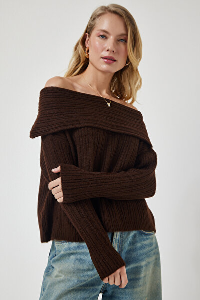 Happiness İstanbul Дамски плетен пуловер с кафява яка на Мадона PF00049