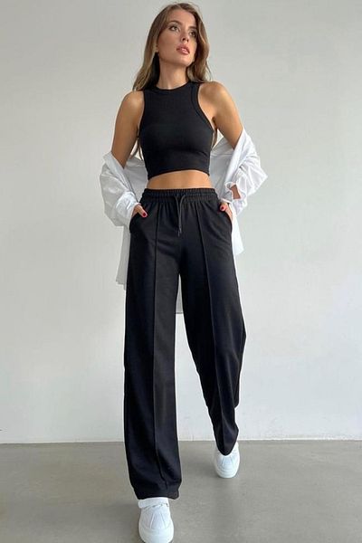 TrendNera Γυναικείο μαύρο παντελόνι με εξαιρετικά ψηλή μέση με σκίσιμο μπροστά