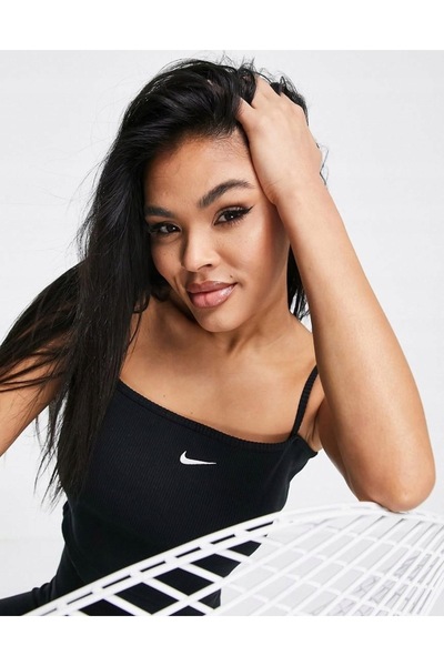 Nike Sportswear Essential Ribbed Crop Kadın Atlet DM6737-010