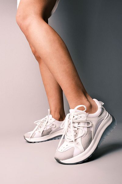 Lal Shoes & Bags Pantofi sport cu detaliu cu șiret dublu pentru femei Cooke-albi