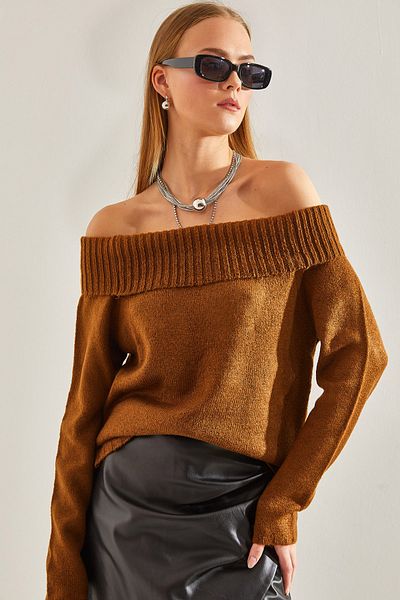 Bianco Lucci Women's Madonna Collar Knitwear Sweater