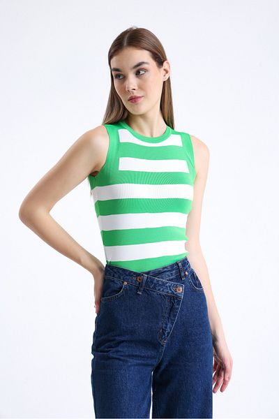 Jose Clothing Bluză din tricot cu mânecă zero cu dungi cu gât turnu pentru femei