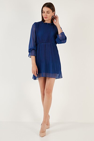 Lela Μίνι φόρεμα με πλισέ σιφόν με λεπτομέρεια μανίκι 611shn03