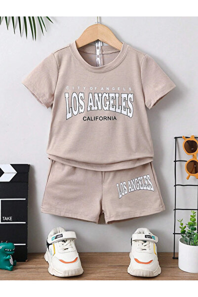 BYMEER Детски комплект шорти с бежов горнище и долен край с щампа Лос Анджелис