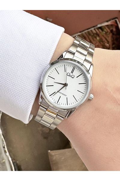 Q&Q Women's Metal Cord Wristwatch