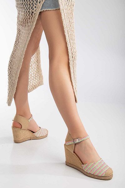 Kartezyen colorful white ital straw wedge shoes