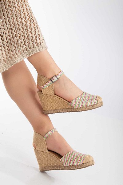 Kartezyen colorful white ital straw wedge shoes