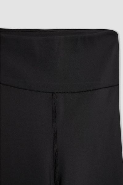 DeFacto Flexible Sport-Leggings mit hoher Taille – Schwarz, kurzes Basic-Modell Z6741az24sp