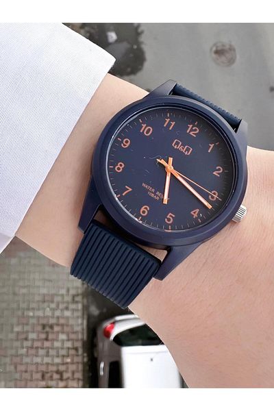 Q&Q Women's Waterproof Plastic Cord Wristwatch