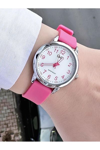 Q&Q Women's Plastic Cord Wristwatch