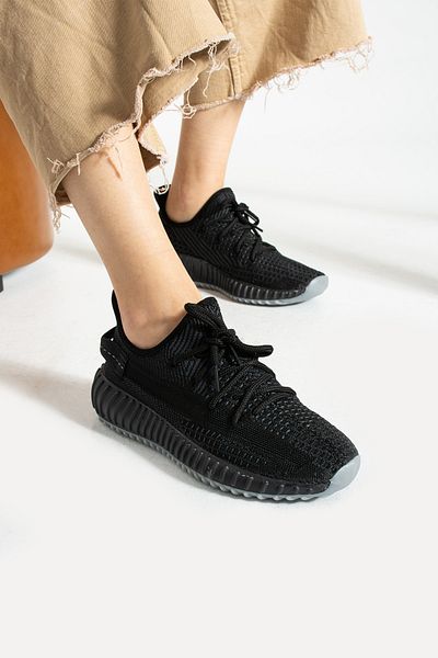 İnan Ayakkabı Women's Black Yzy Sneakers