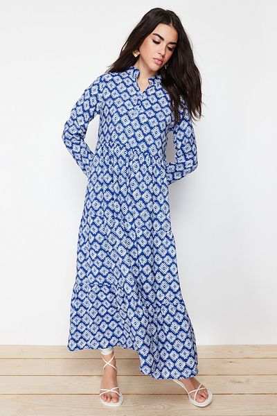 Trendyol Modest Saks-Gürtelrock, Volant, Blumenmuster, gefüttertes Webkleid TCTSS23EB00111