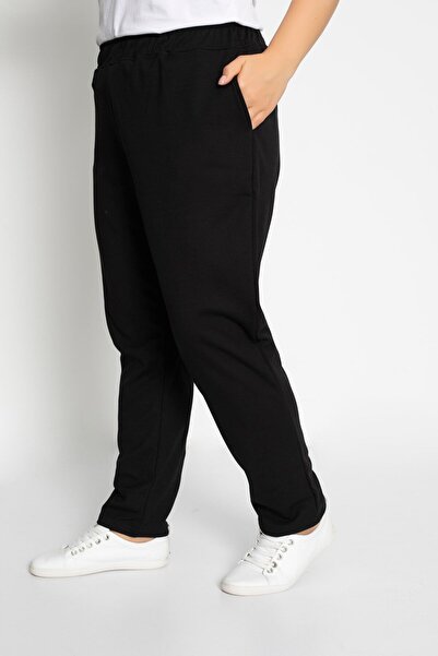 VISHENKA Women's Plus Size Relaxed Cut Black Sweatpants with Pockets