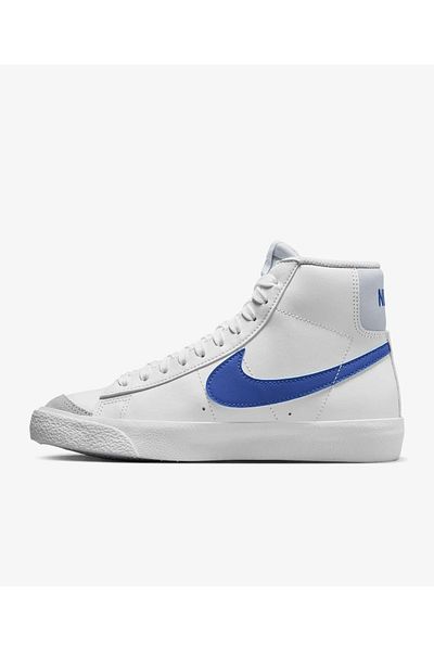 Nike Blazer Mid ’77 Vintage White Sneakers