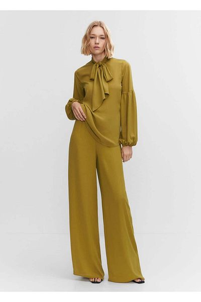 MANGO Woman Bluse mit Wassermelonenärmeln und Schleife