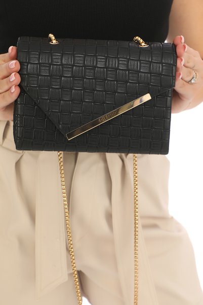 Piedra Black Colored Checkered Magnetic Cover New Season Envelope Bag with Hand and Shoulder Strap
