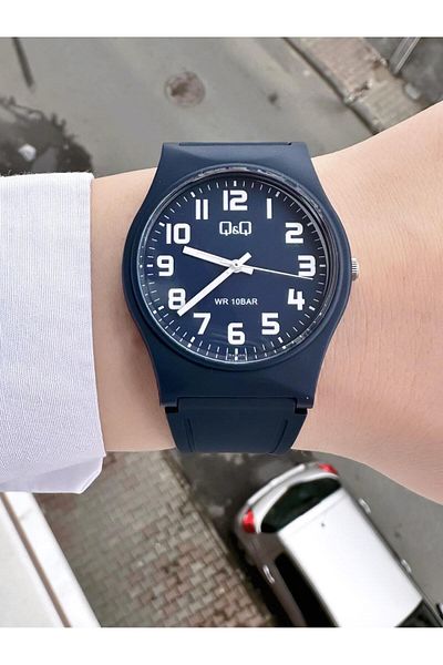 Q&Q Women's Waterproof Plastic Cord Wristwatch