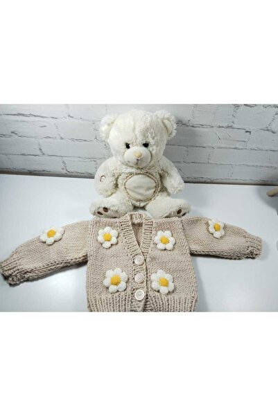 El örgüsü PAPATYALI EL ÖRGÜSÜ BEBEK HIRKASI