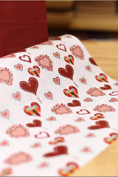 demontecraft 50x50 meters heart patterned packing paper 1 roll