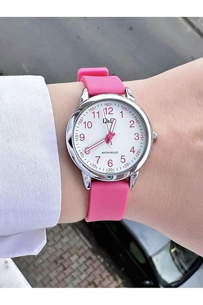 Q&Q Women's Plastic Cord Wristwatch