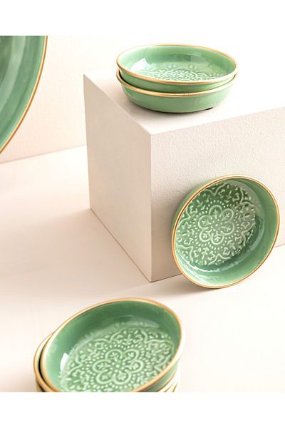Madame Coco Soft Green Rosalie 8 Piece Plate Set