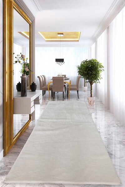 Babil Home Kaymaz Tabanlı Kesme Rulo Halı Post Peluş Yolluk Beyaz