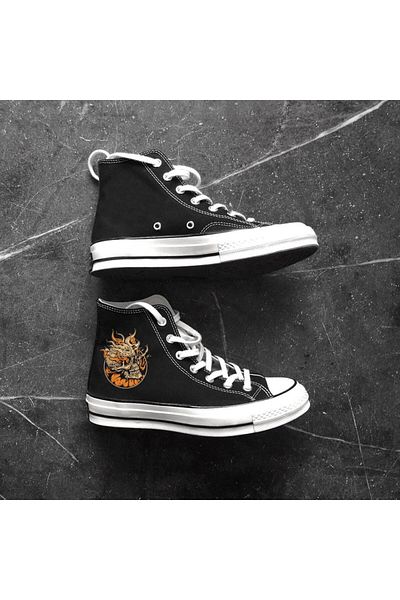 Touz Gothic Skull Printed Black Canvas Shoes