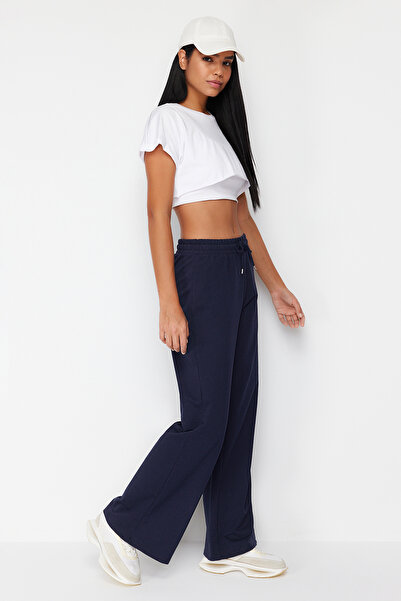 Trendyol Collection Σκούρο μπλε ναυτικό βαμβακερό φαρδύ πόδι λεπτό πλεκτό αθλητικό παντελόνι TWOAW22EA0053