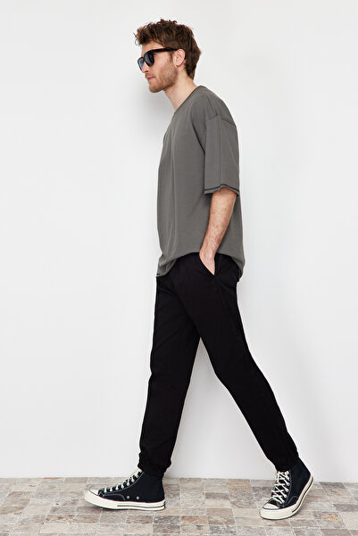 Trendyol Collection Μαύρο ελαστικό δέσιμο στη μέση Jogger Fit παντελόνι Gabardine TMNSS20PL0056