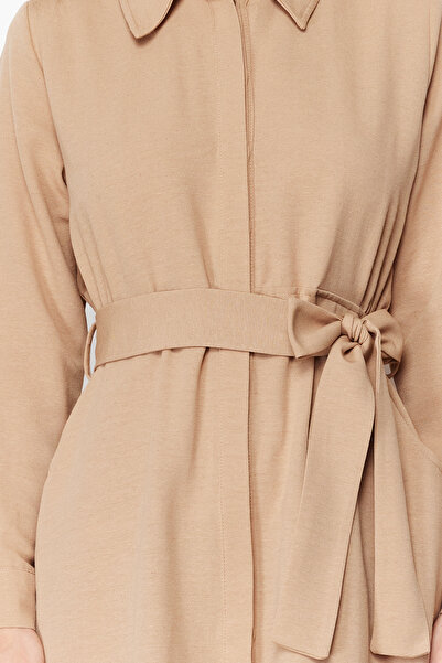 Trendyol Modest Světle béžové plátěné šaty TCTSS24EB00114