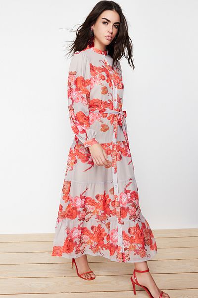 Trendyol Modest Béžové lemované tkané šaty s květinovým vzorem TCTSS24EB00095