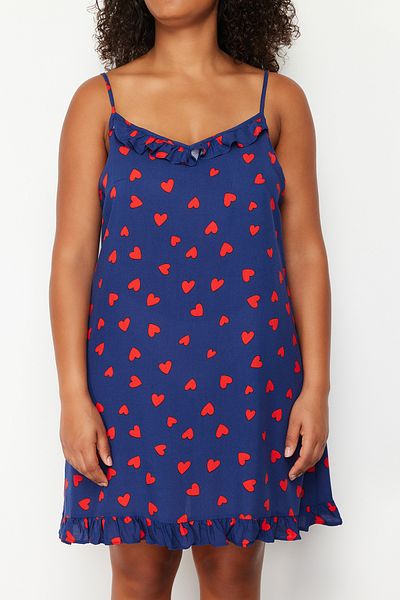 Trendyol Curve Marineblaues, herzgemustertes, gewebtes Mini-Nachthemd mit Trägern TBSSS24CH00010