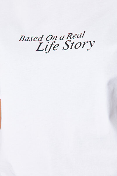 Trendyol Curve Λευκό μπλουζάκι Boyfriend Printed 100% βαμβάκι - TBBSS24BF00005