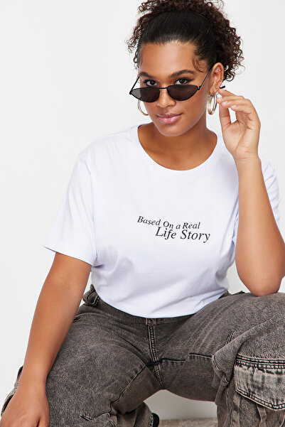 Trendyol Curve Λευκό μπλουζάκι Boyfriend Printed 100% βαμβάκι - TBBSS24BF00005