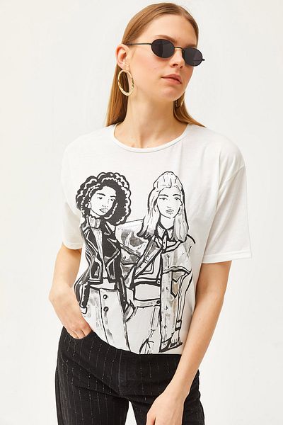 Olalook Women's Ecru Foil Detailed Flowy T-Shirt TSH-19000772