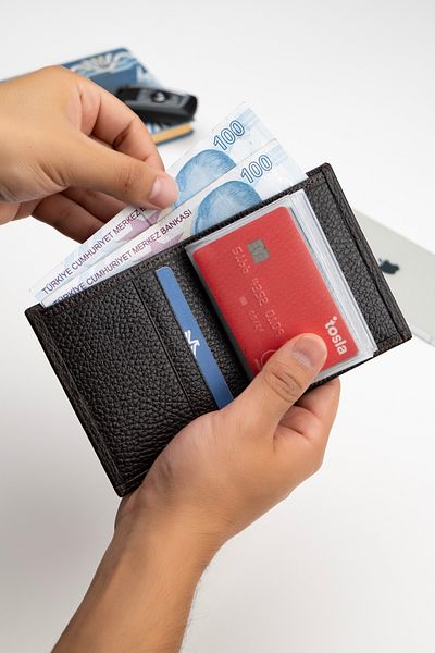 Niki Leather Унисекс портфейл за карти Alex Brown от естествена кожа