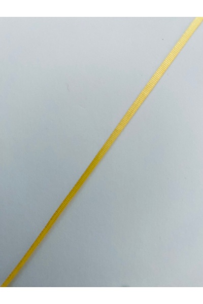 Majestik 2 mm. Ručno vezena svilena traka. 10 metara. Boja: 129 žuta