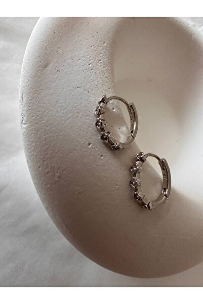 Esmeray Aksesuar Vip Çelik Platin Renk Zirkon Taş Antialerjik Halka Küpe Genişlik 1,3 cm.