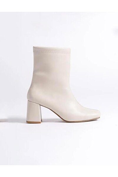 Giydim Gidiyor Saga Bot Bej