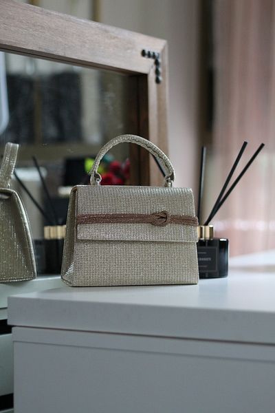 Moom Bag Geantă de umăr pentru rochie de seară cu dungi argintii aurii
